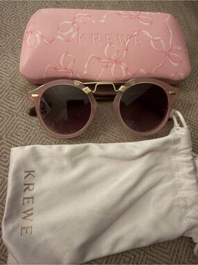 KREWE x LoveShackFancy STL II Fleur Blush Tort Sunglasses + Floral Case”.